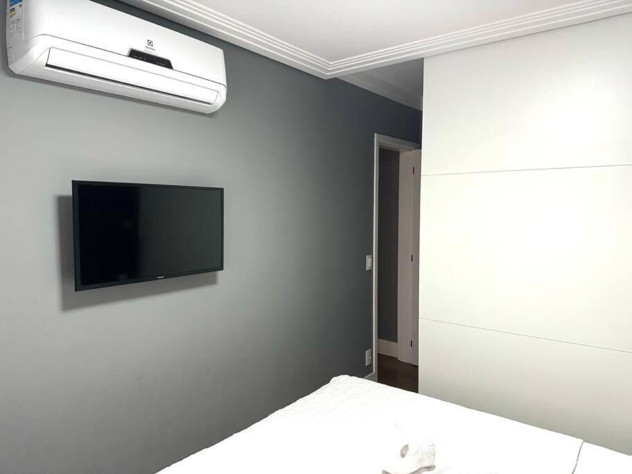 Apartamento 1062 Em Frente Ao Hospital Einstein E Estadio Do Morumbis *