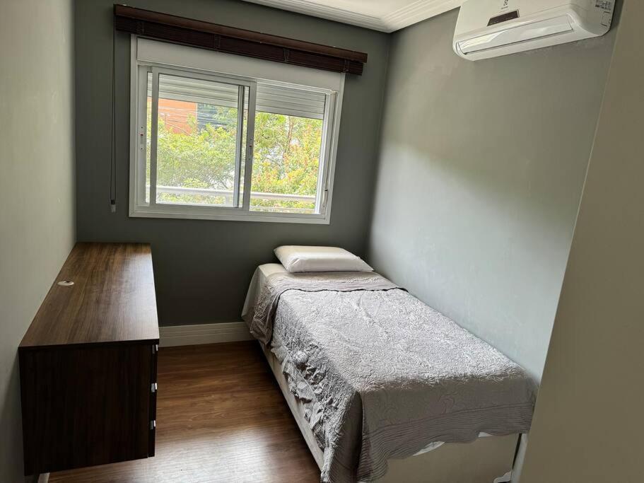 Apartamento 1062 Em Frente Ao Hospital Einstein E Estadio Do Morumbis São Paulo